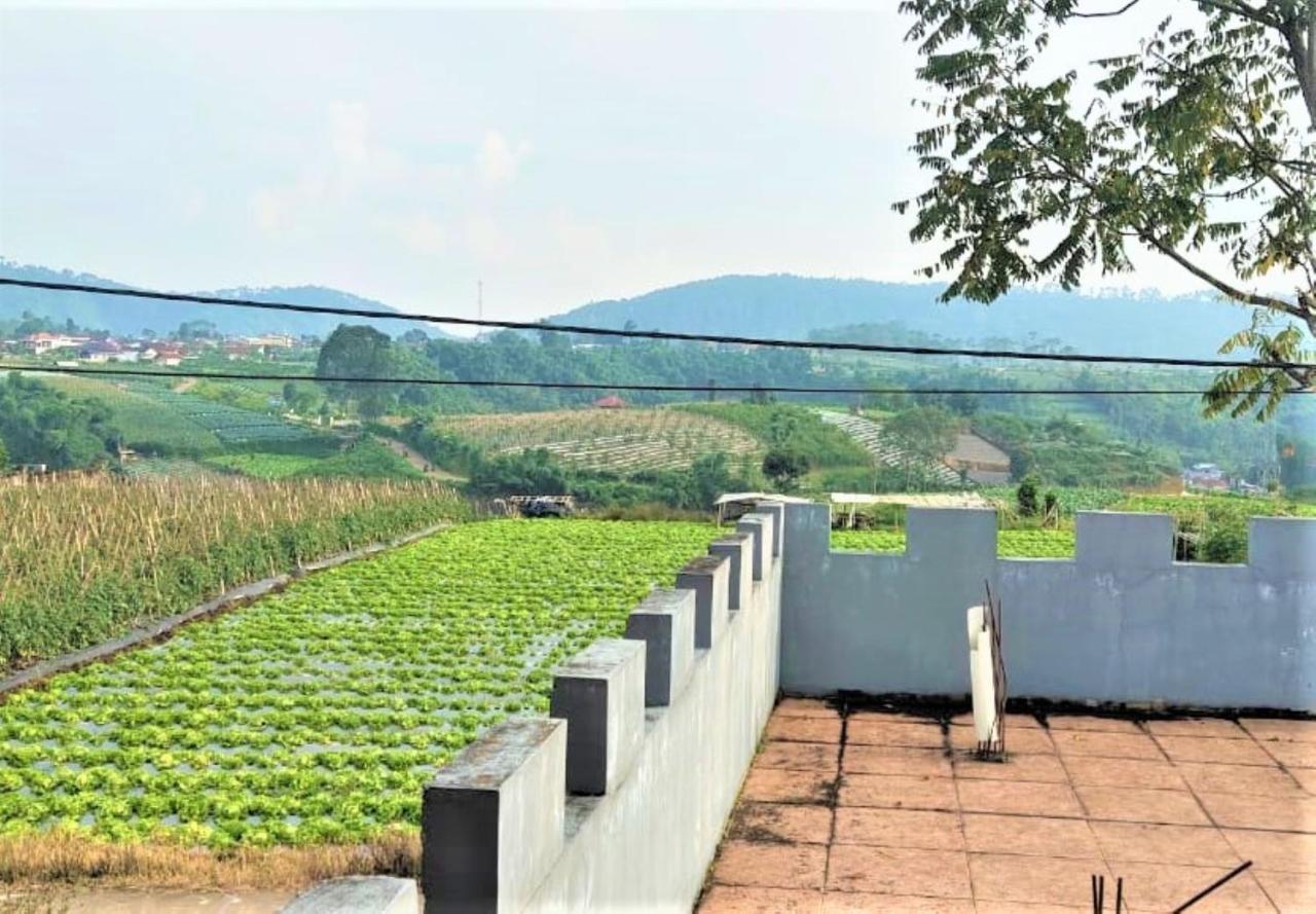 Villa Lembang Bunda Cikareumbi Esterno foto